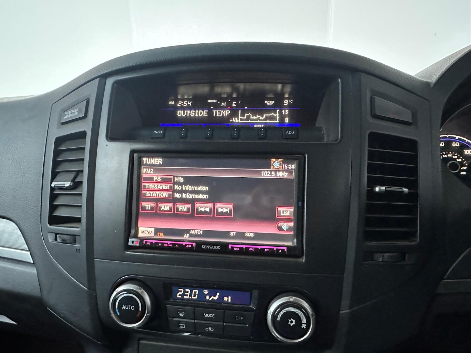 Used Mitsubishi Shogun 2010 for sale - 77269461: Photo 10