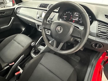 Used Skoda Fabia 2015 for sale - 79055897: Photo
