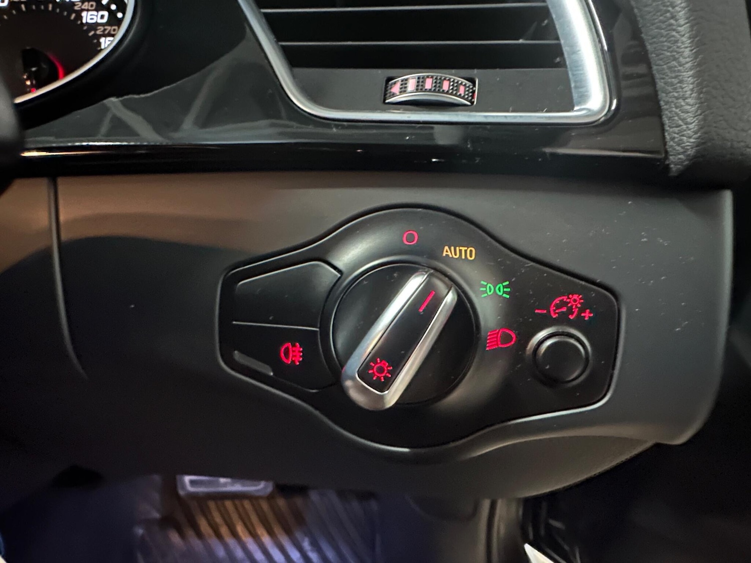 Used Audi RS4 2014 for sale - 77018474: Photo 31