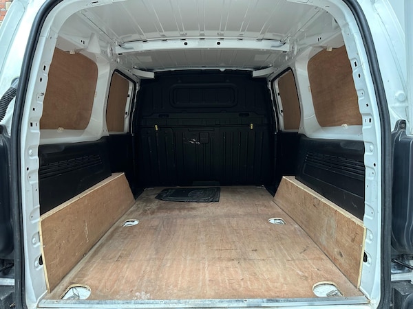 Used Peugeot Partner 2019 for sale - 76285537: Photo 19