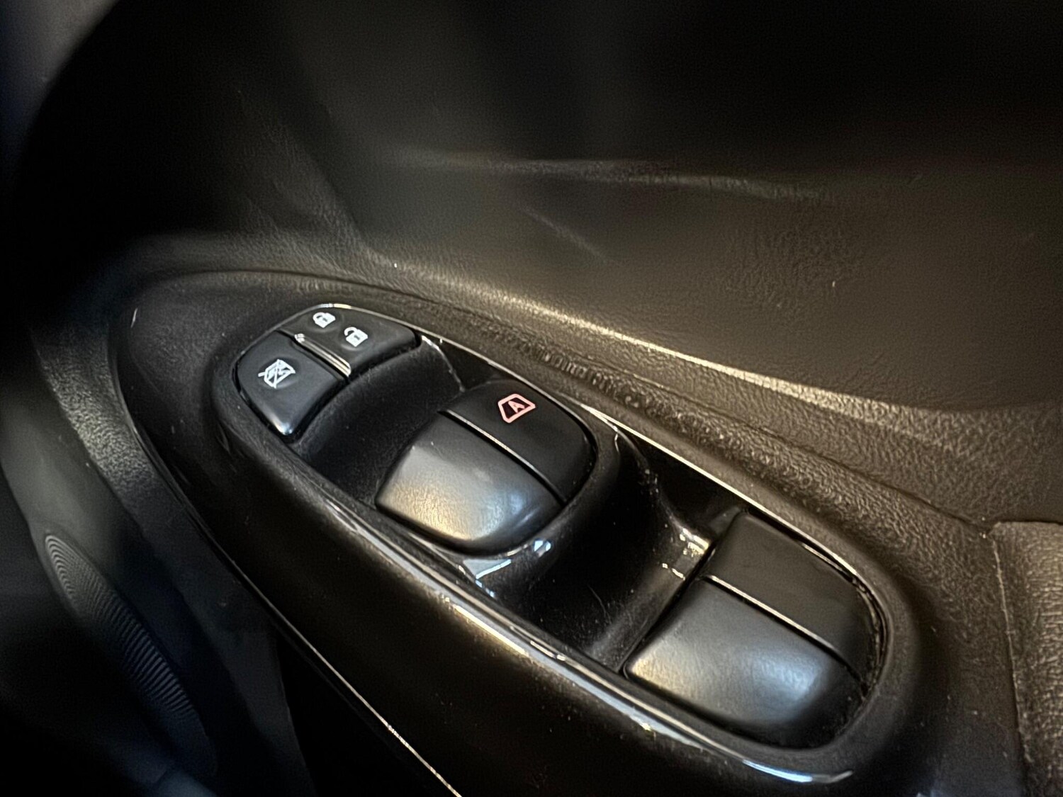 Used Nissan Juke 2017 for sale - 77983067: Photo 24