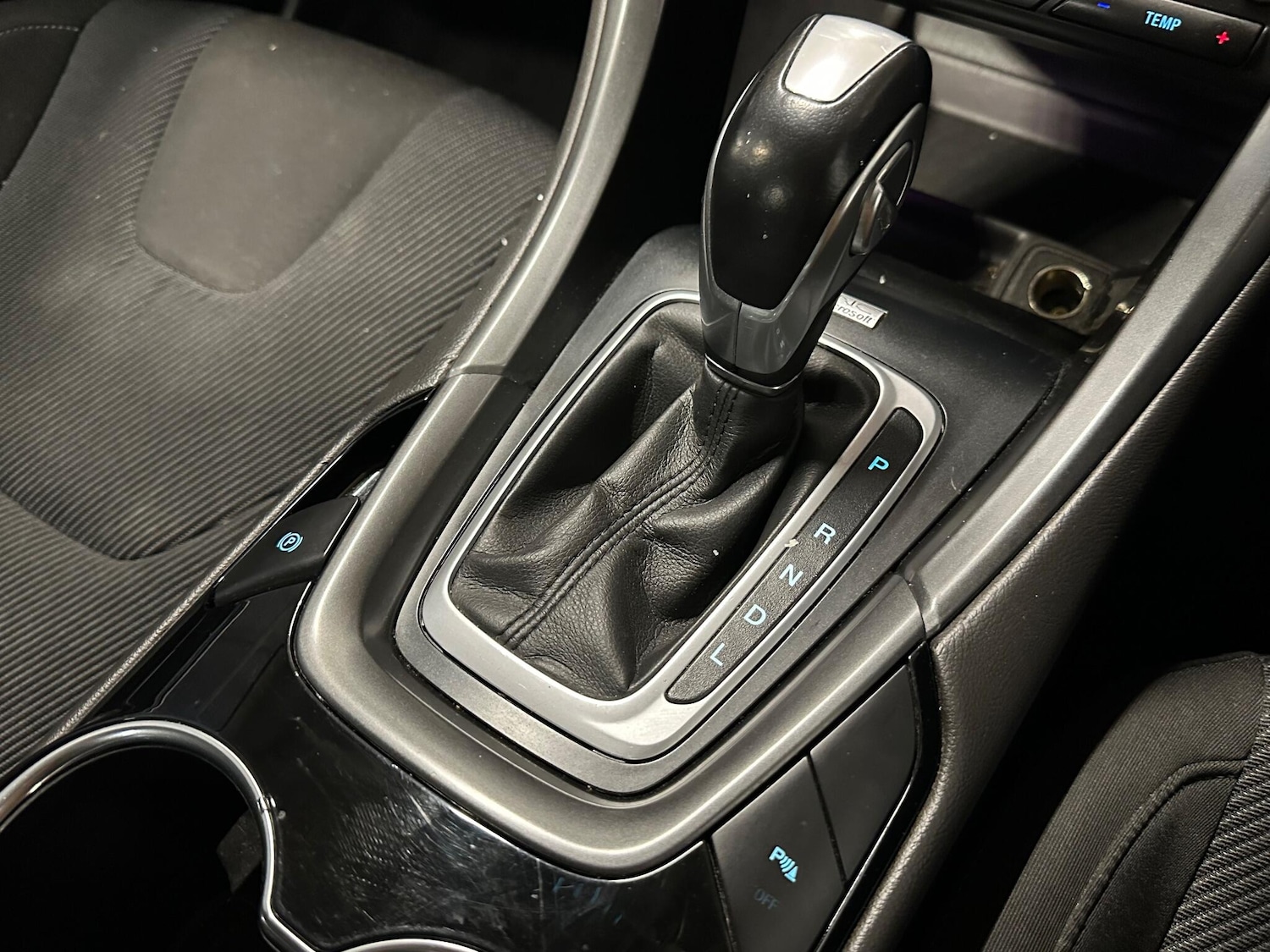 Used Ford Mondeo 2015 for sale - 76434572: Photo 8