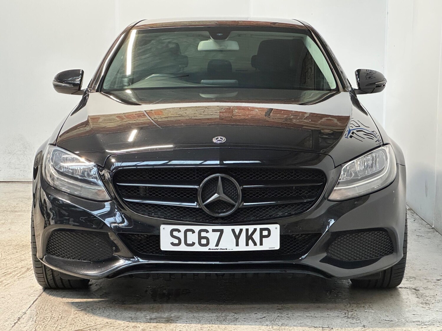 Used Mercedes-Benz C Class 2018 for sale - 77405588: Photo 2