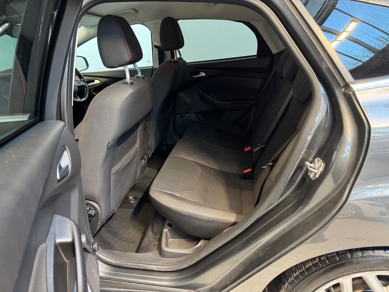 Used Ford Focus 2015 for sale - 76773536: Photo 11