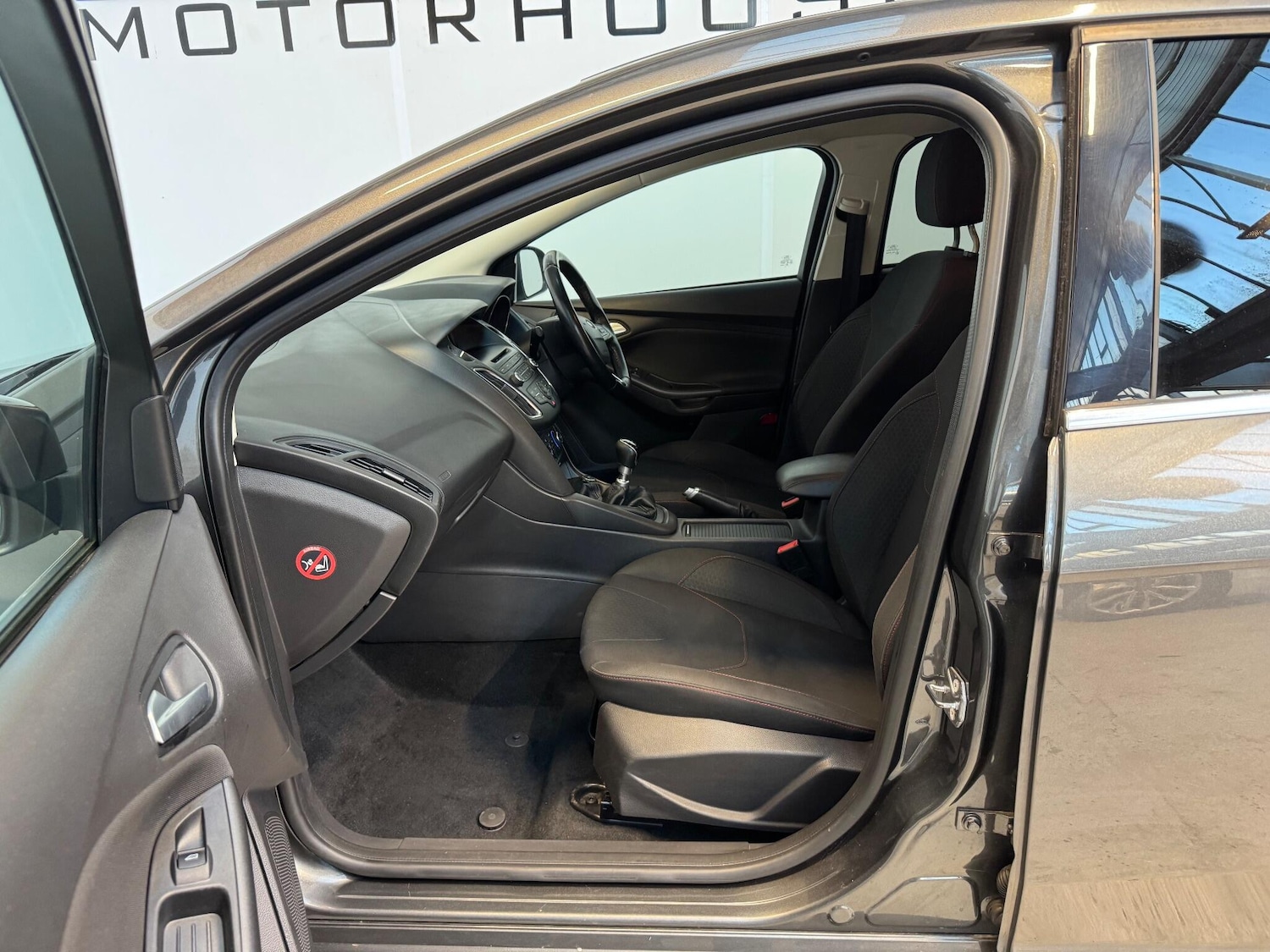 Used Ford Focus 2015 for sale - 76773536: Photo 12