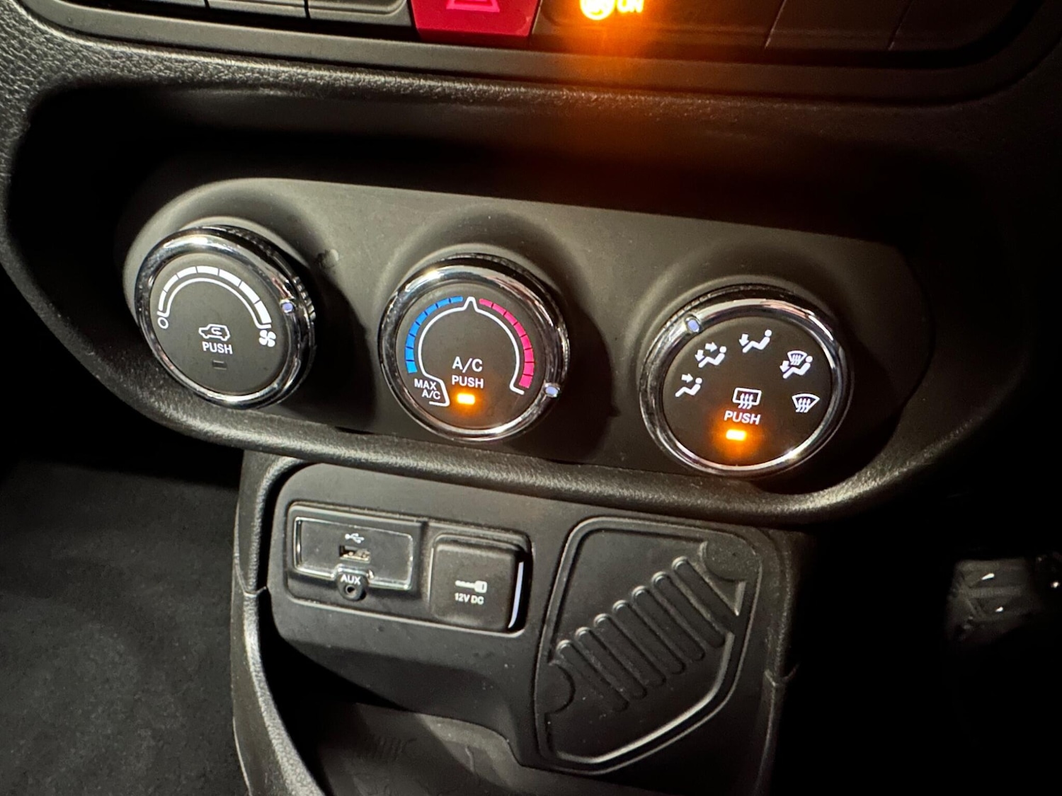 Used Jeep Renegade 2015 for sale - 77428297: Photo 16