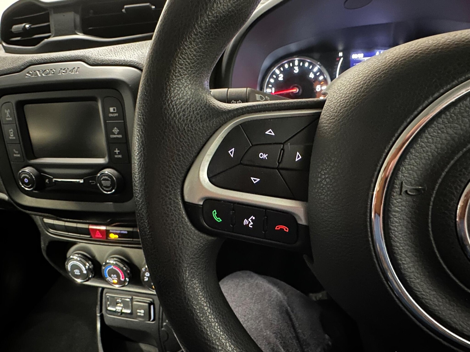 Used Jeep Renegade 2015 for sale - 77428297: Photo 17