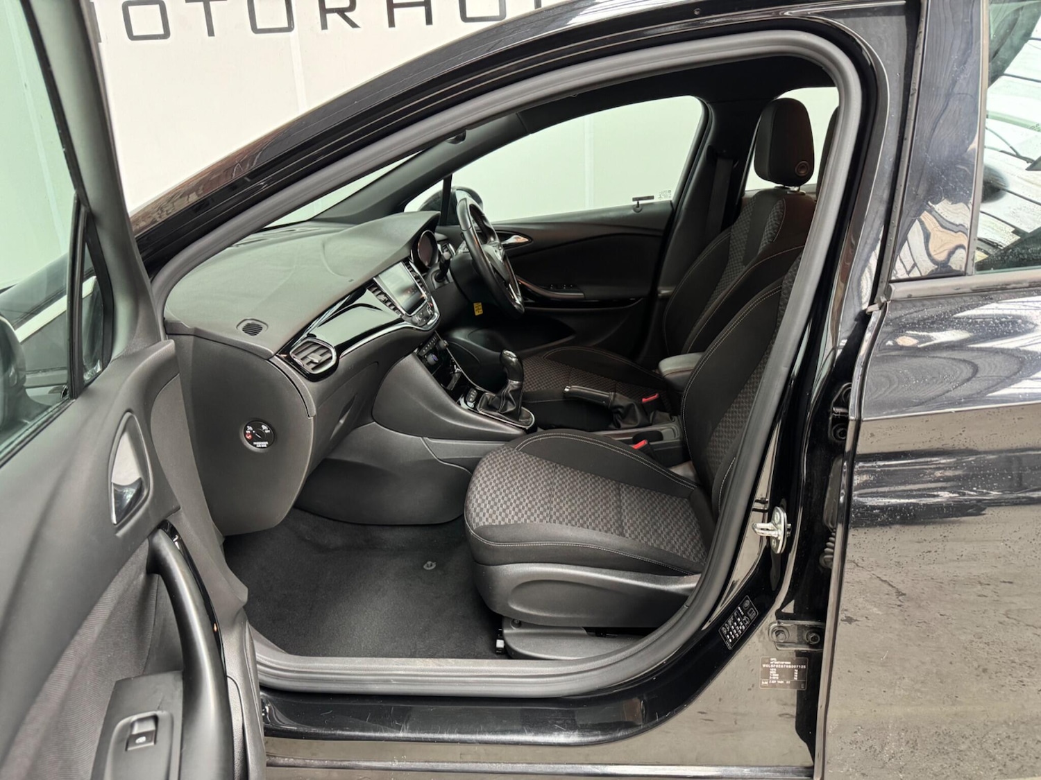 Used Vauxhall Astra 2016 for sale - 78022659: Photo 10