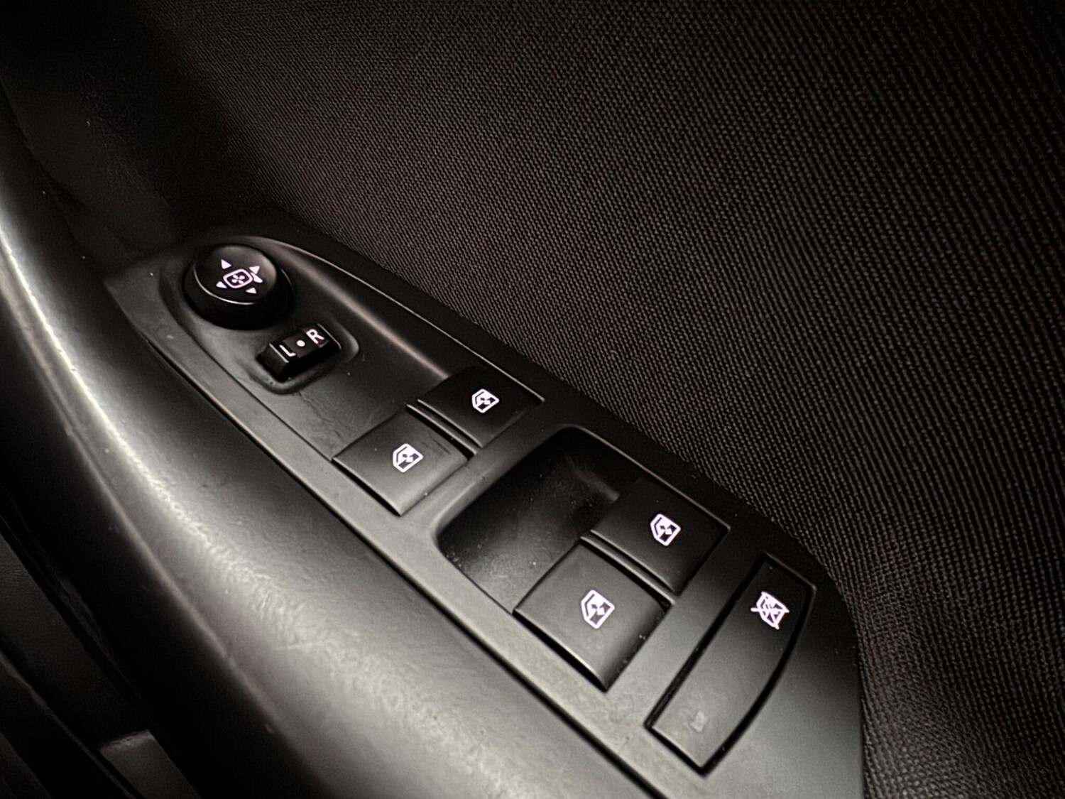 Used Vauxhall Astra 2016 for sale - 78022659: Photo 23