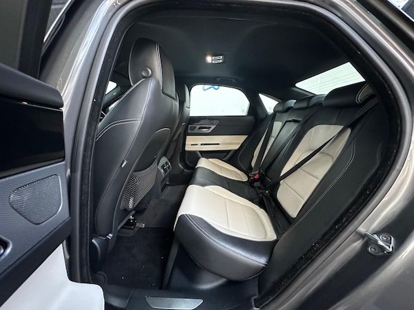 Used Jaguar XF 2017 for sale - 76033594: Photo 13