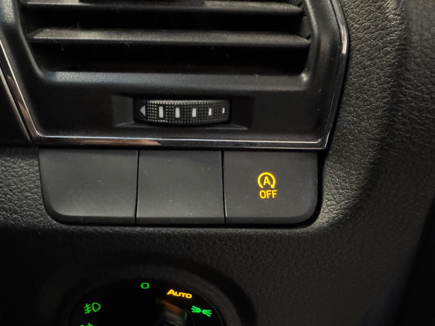 Used Skoda Fabia 2015 for sale - 77099229: Photo 26