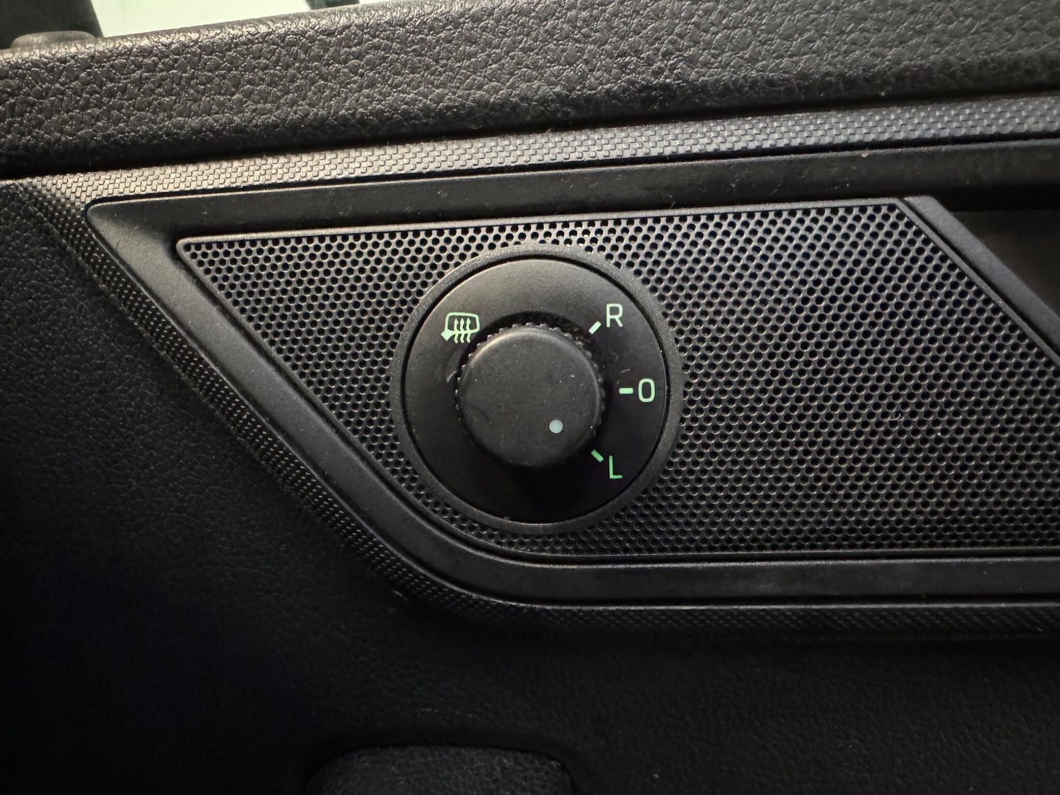 Used Skoda Fabia 2015 for sale - 77099229: Photo 27