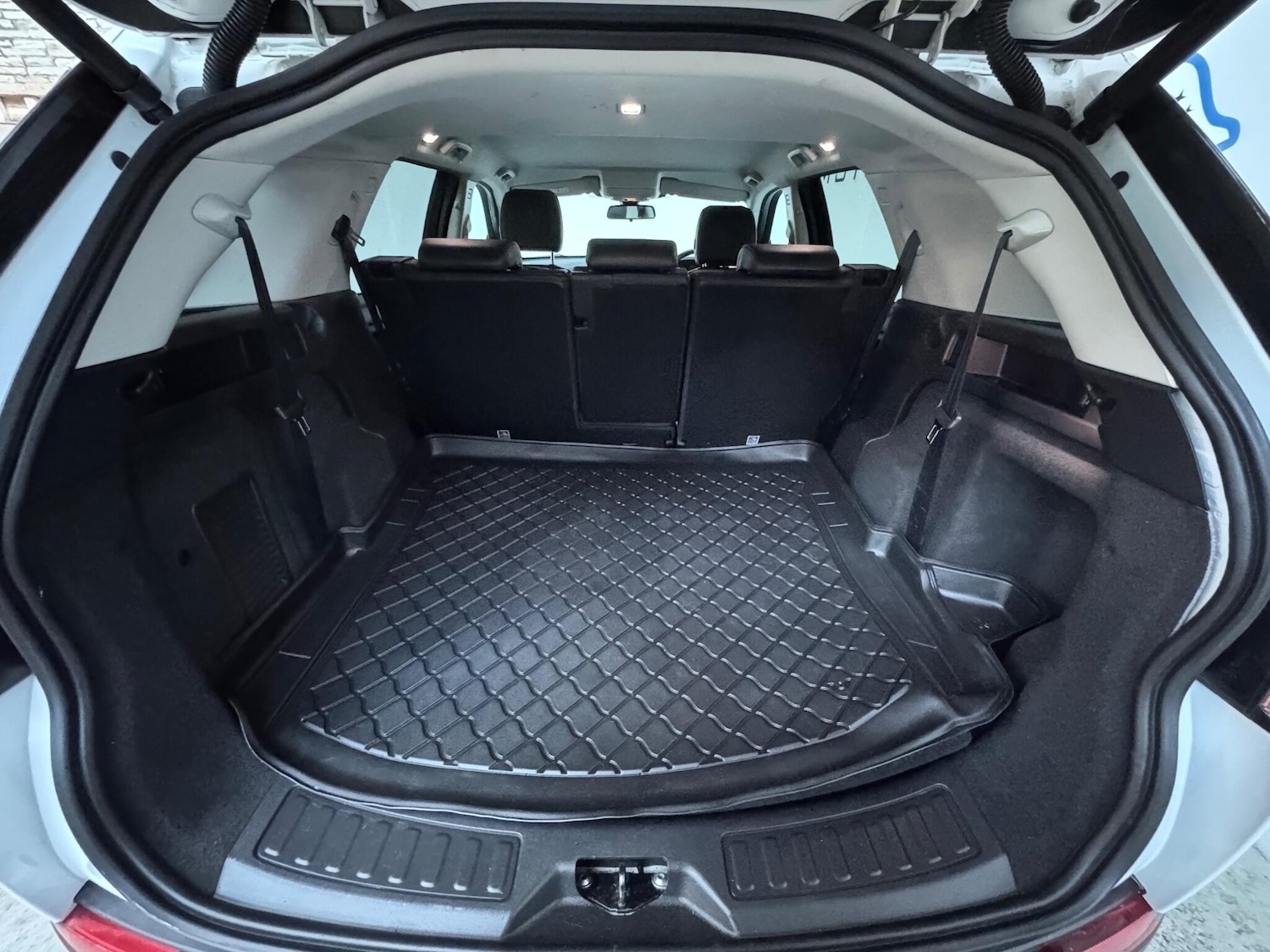 Used Land Rover Discovery Sport 2015 for sale - 77010609: Photo 34