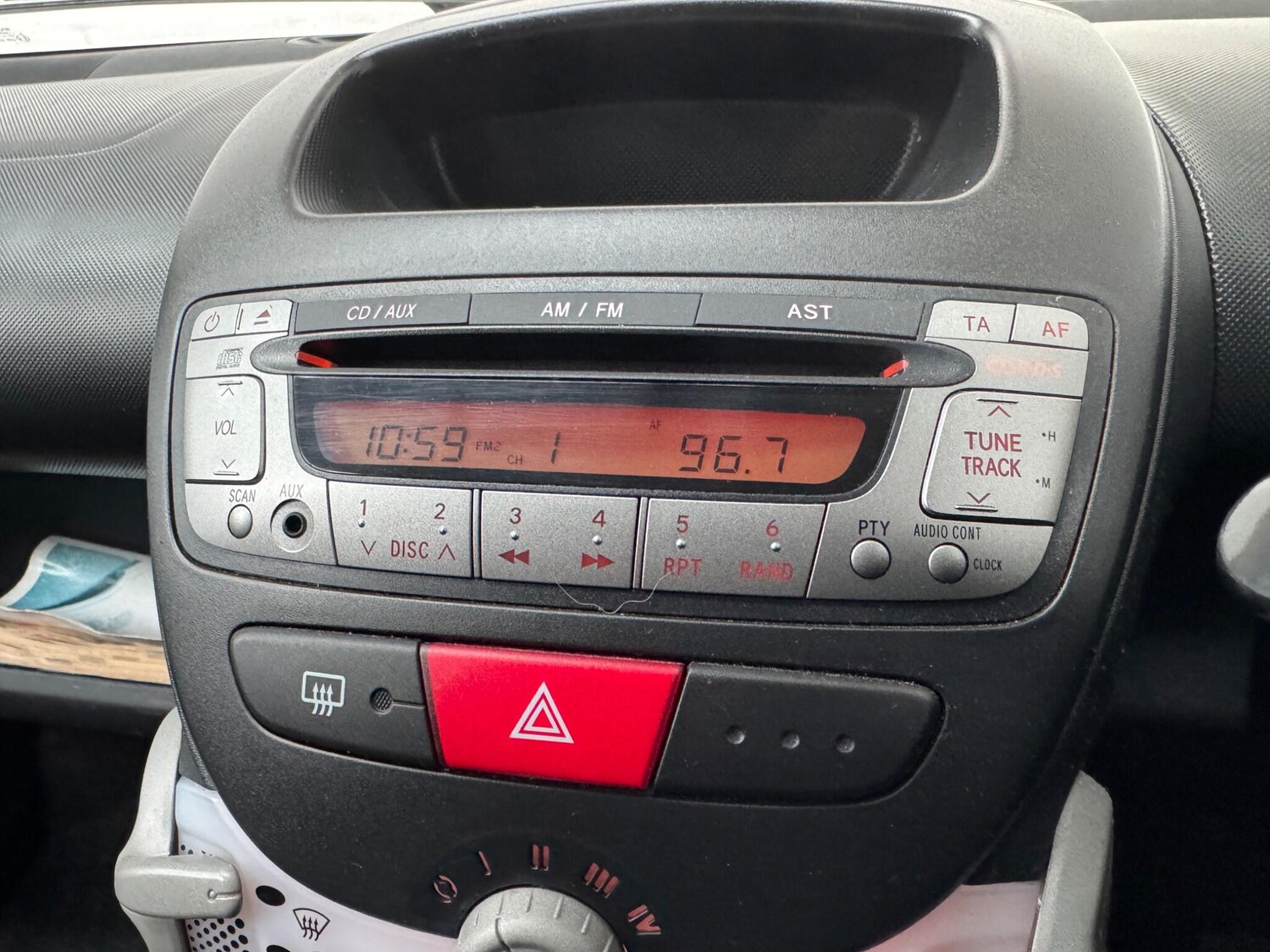 Used Toyota AYGO 2013 for sale - 77698339: Photo 14