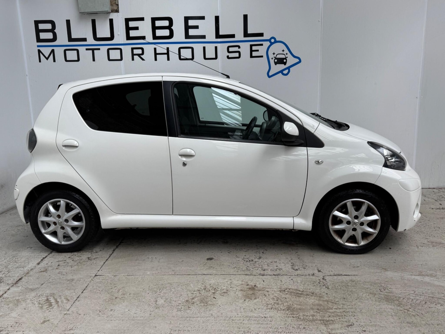 Used Toyota AYGO 2013 for sale - 77698339: Photo 9