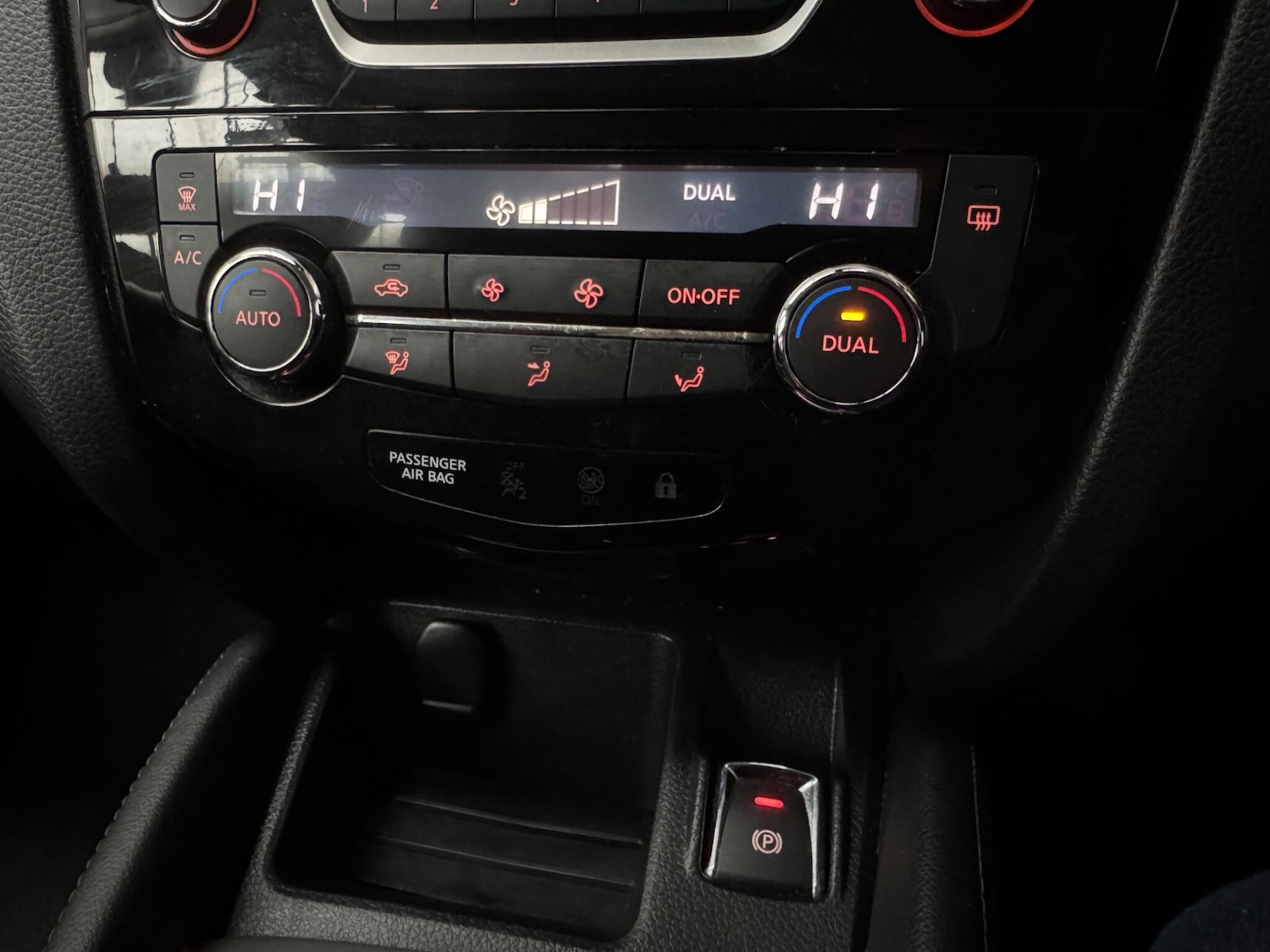 Used Nissan Qashqai 2016 for sale - 77726236: Photo 16