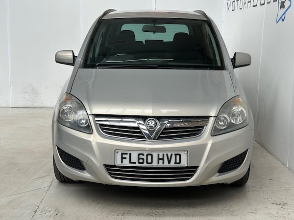 Used Vauxhall Zafira 2010 for sale - 76297372: Photo 2