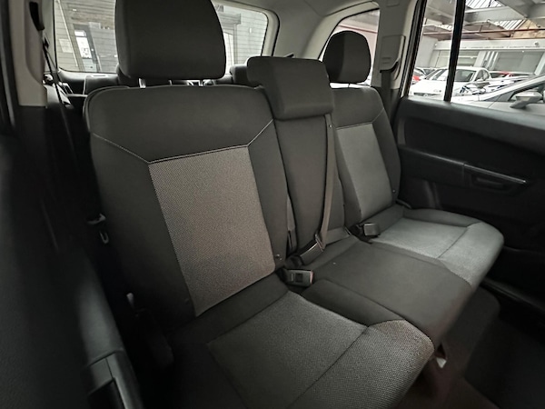 Used Vauxhall Zafira 2010 for sale - 76297372: Photo 7