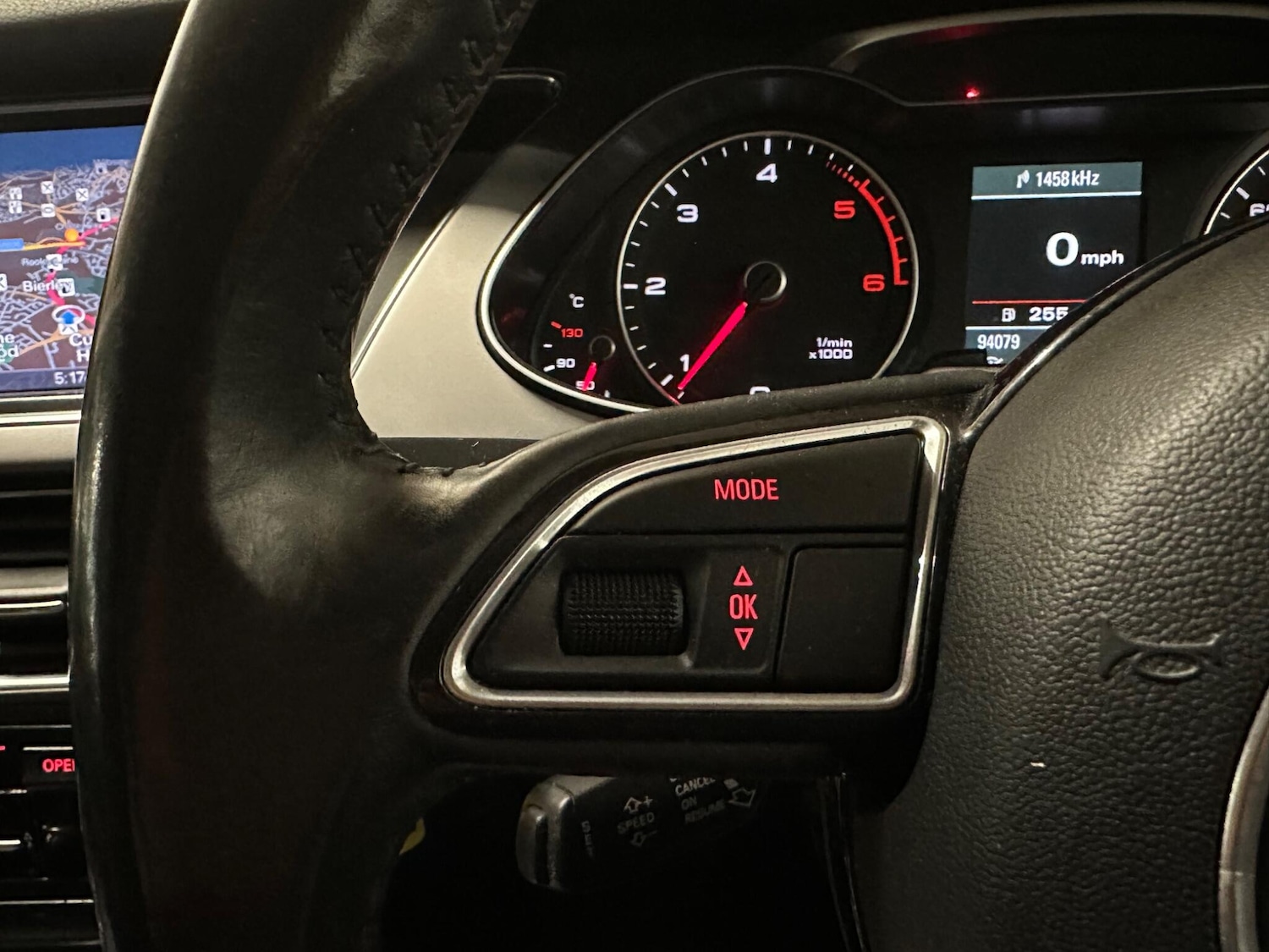 Used Audi A4 Avant 2014 for sale - 77428309: Photo 23