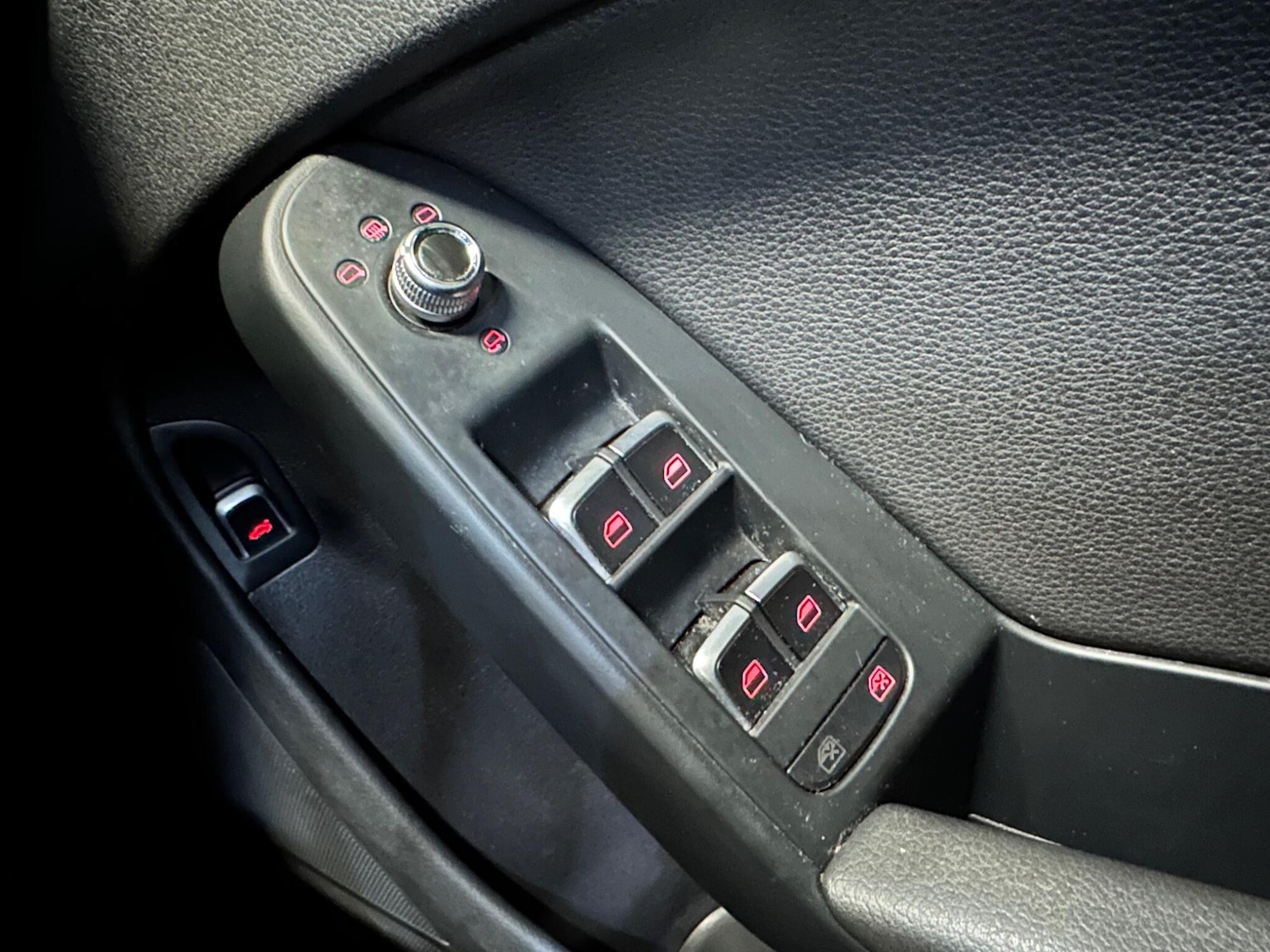 Used Audi A4 Avant 2014 for sale - 77428309: Photo 25