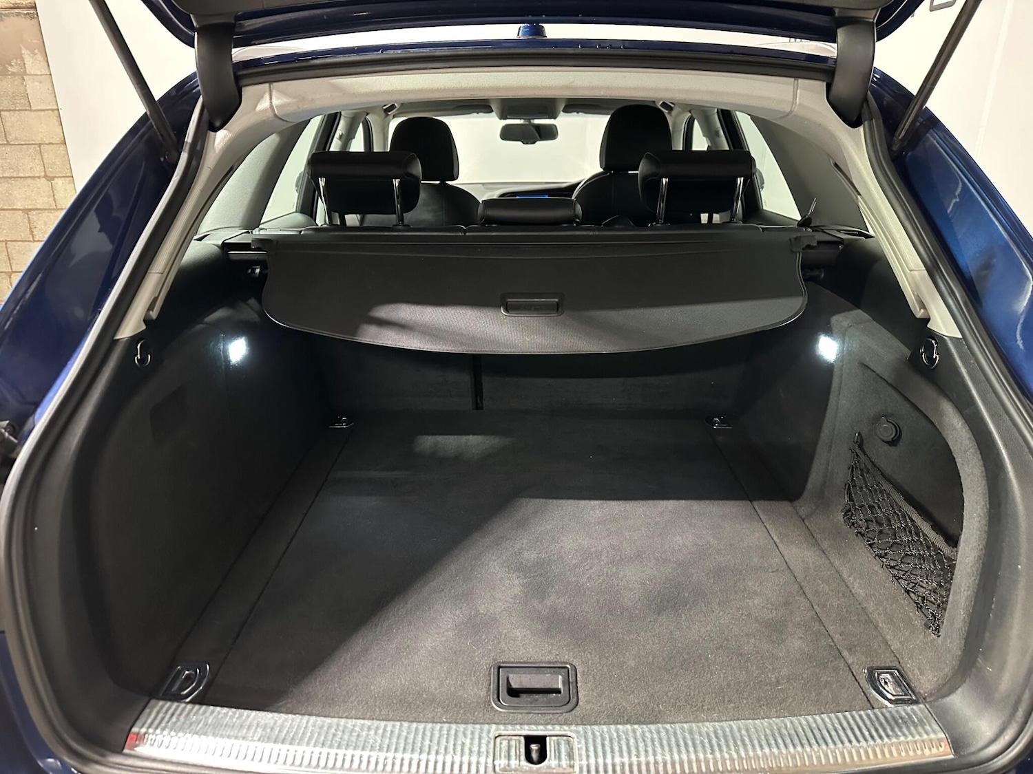 Used Audi A4 Avant 2014 for sale - 77428309: Photo 26