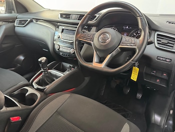 Used Nissan Qashqai 2018 for sale - 78756547: Photo