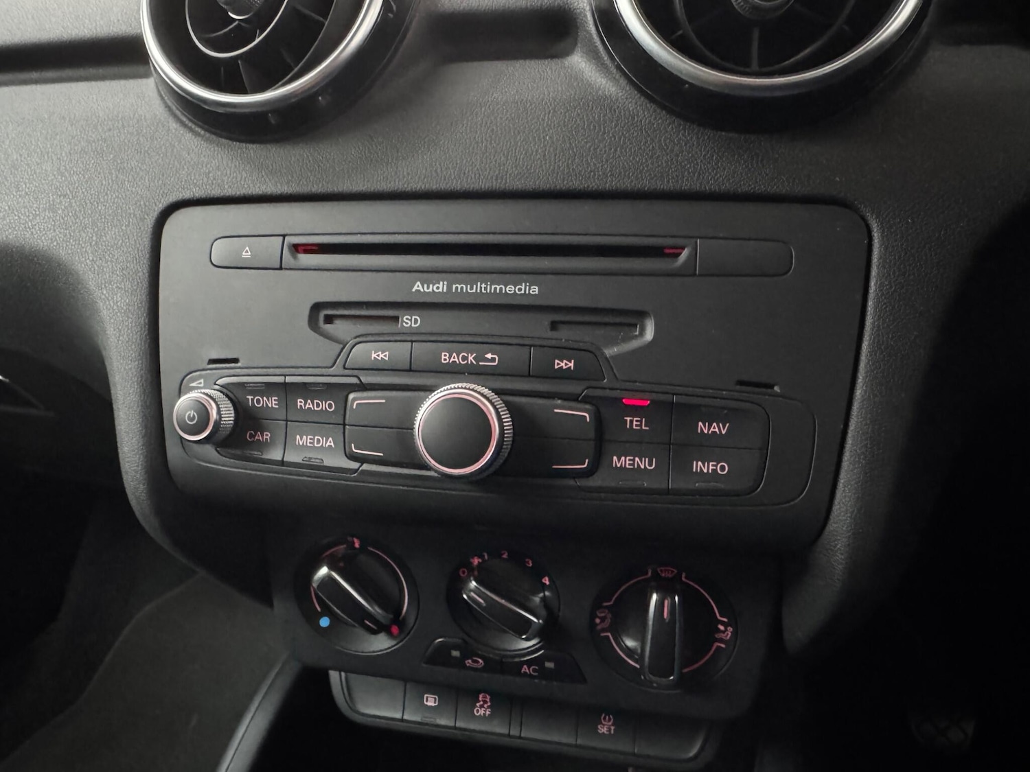 Used Audi A1 2014 for sale - 78036922: Photo 16