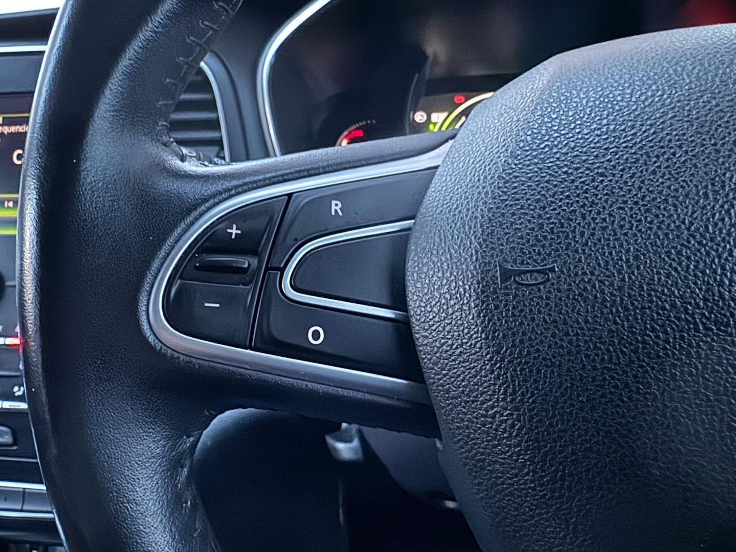 Used Renault Megane 2017 for sale - 77232332: Photo 23