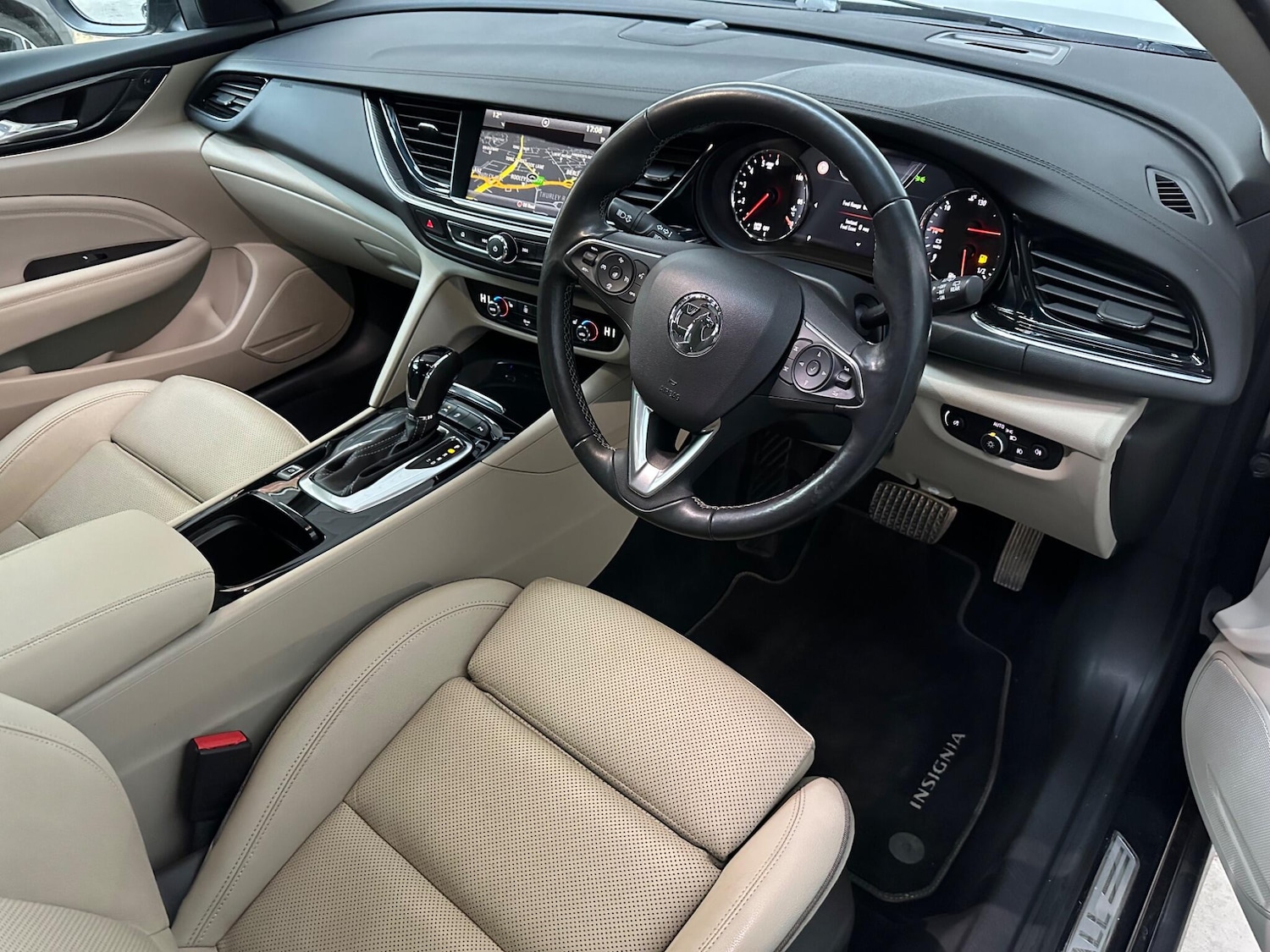 Used Vauxhall Insignia 2018 for sale - 78049908: Photo 4