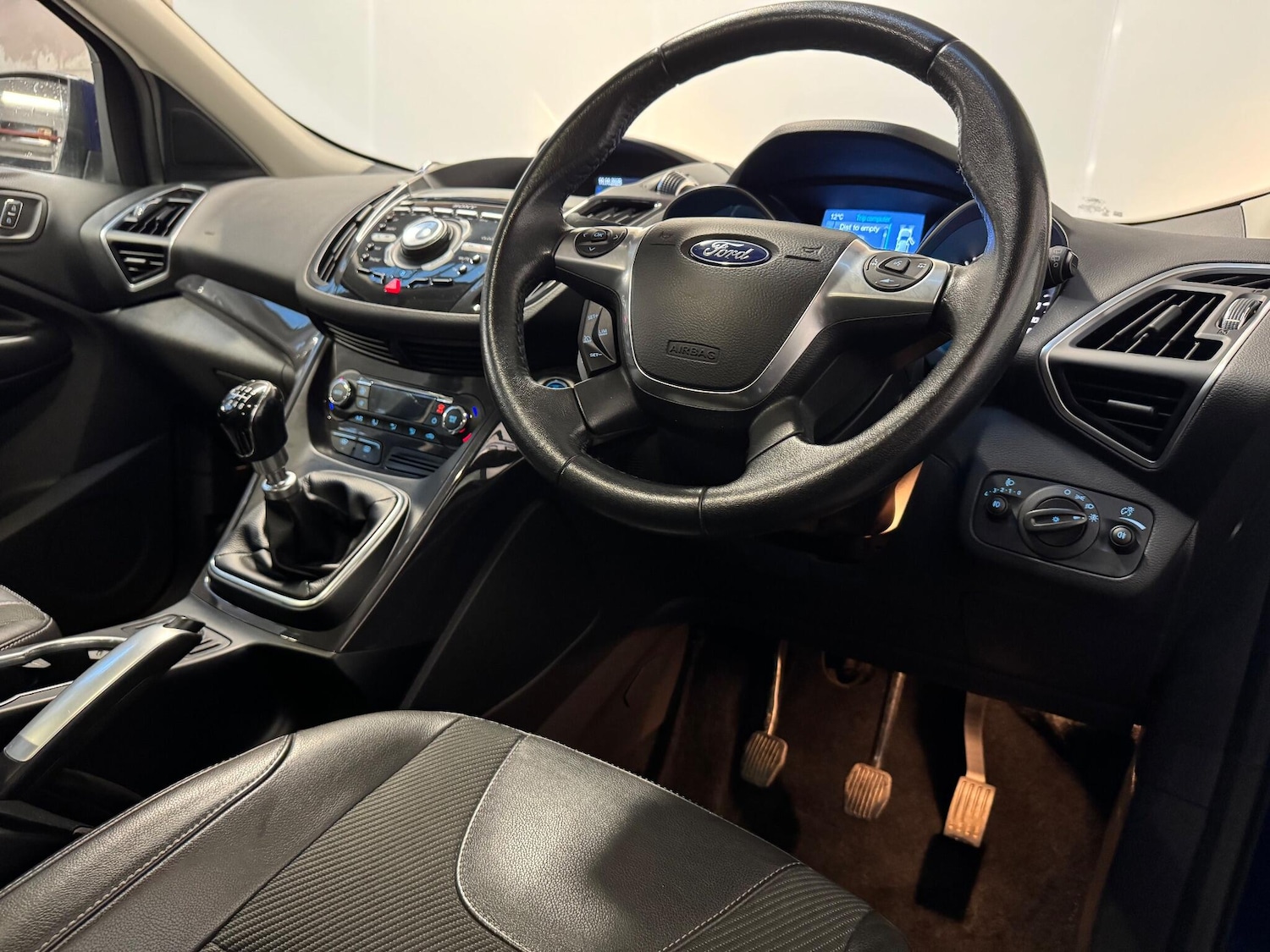 Used Ford Kuga 2014 for sale - 76543142: Photo 4