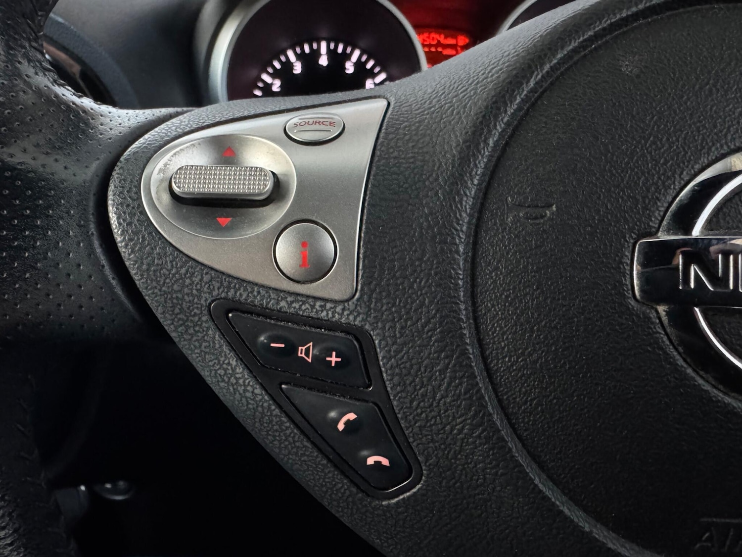 Used Nissan Juke 2014 for sale - 78022665: Photo 21