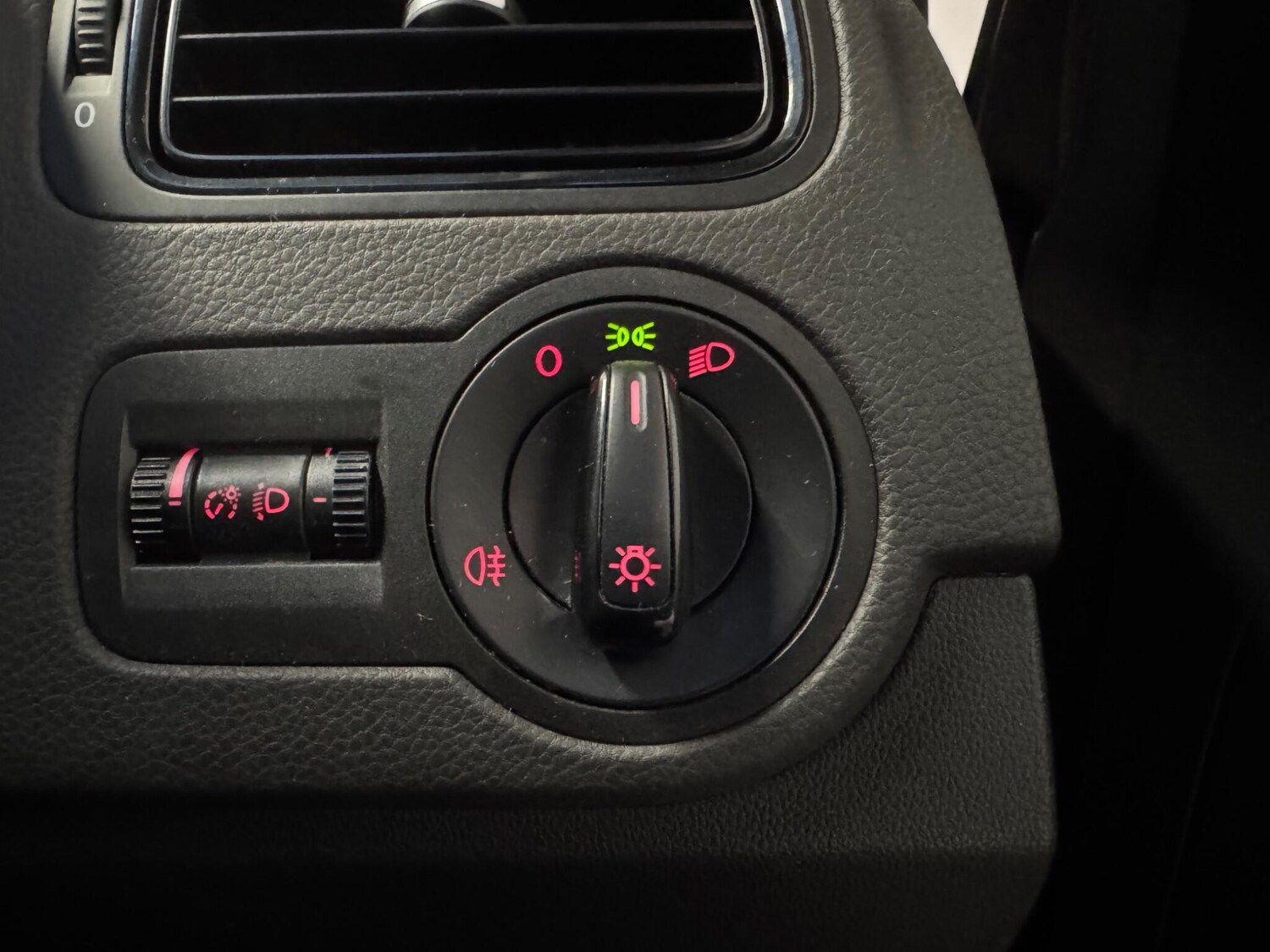 Used Volkswagen Polo 2014 for sale - 77526273: Photo 18