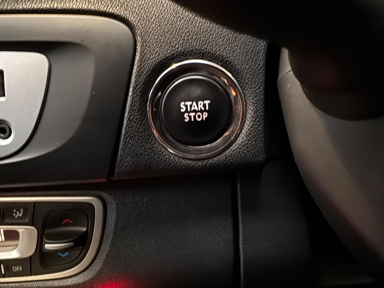 Used Renault Scenic 2013 for sale - 77480315: Photo 19