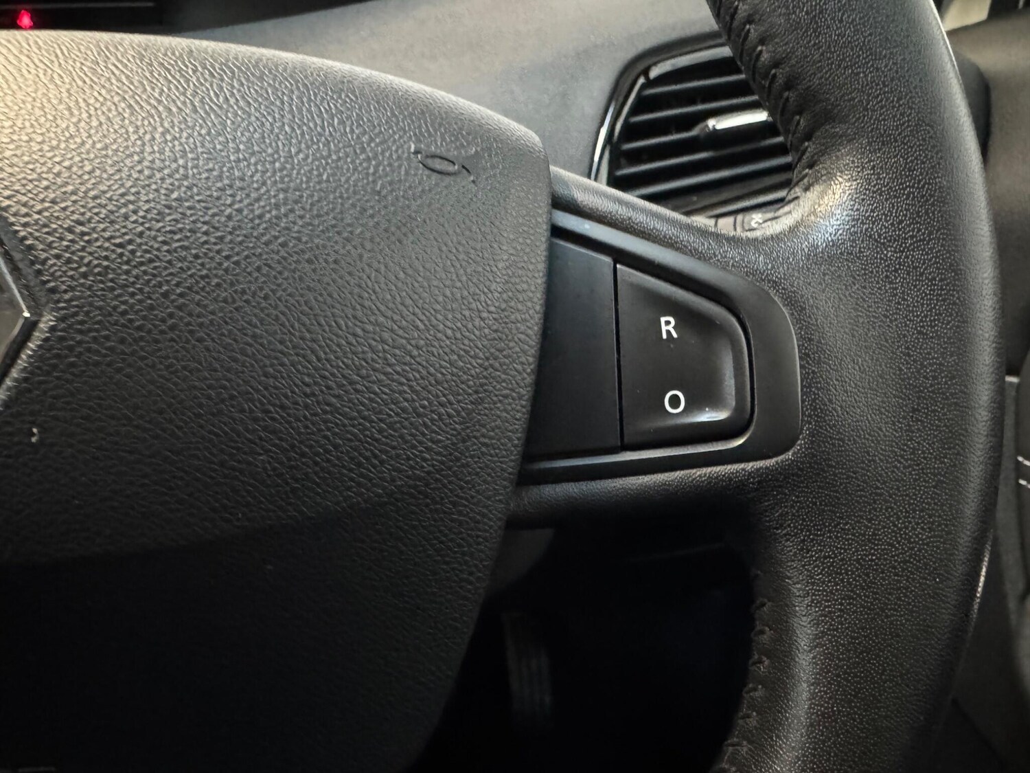 Used Renault Scenic 2013 for sale - 77480315: Photo 20