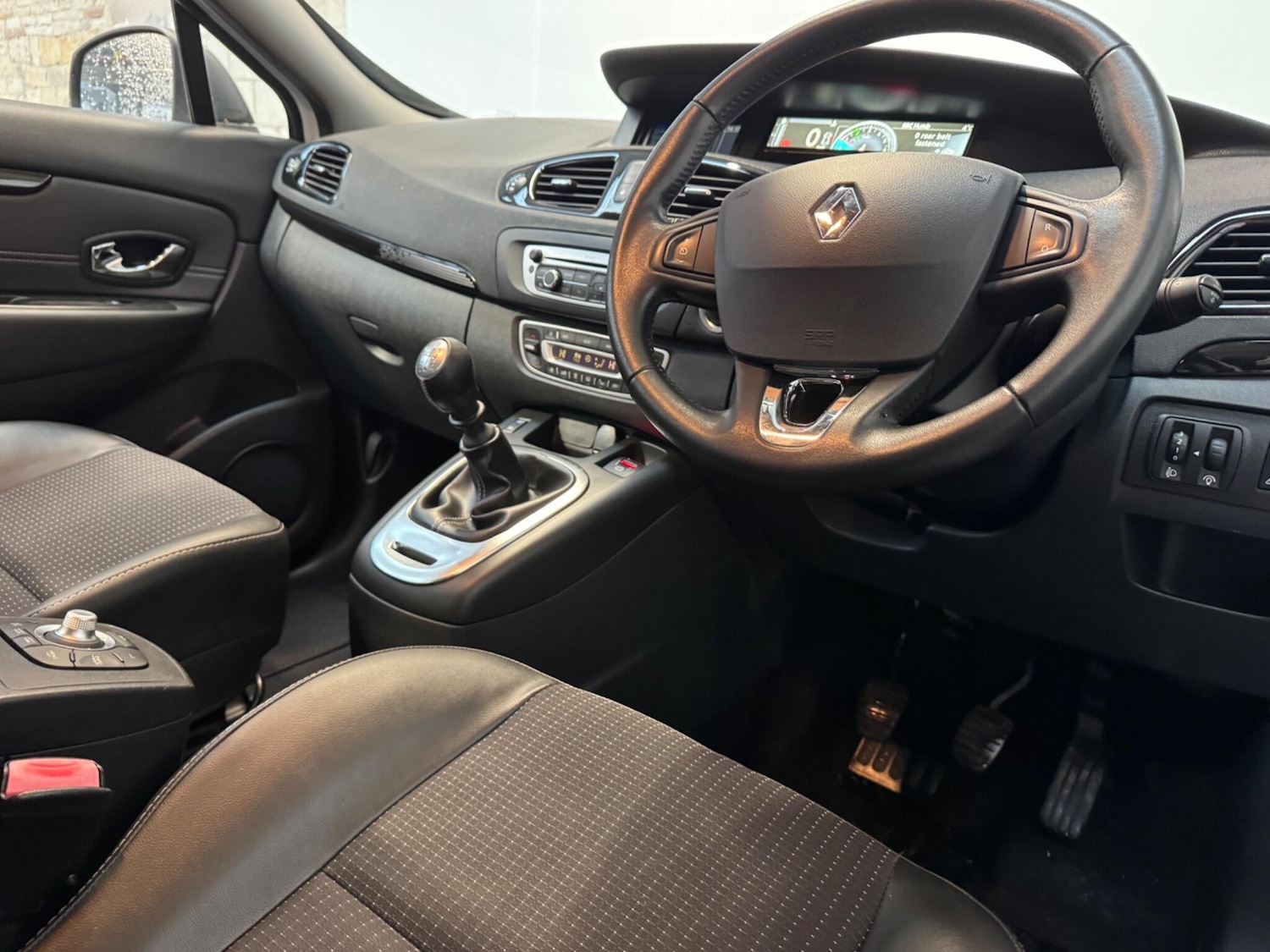 Used Renault Scenic 2013 for sale - 77480315: Photo 4