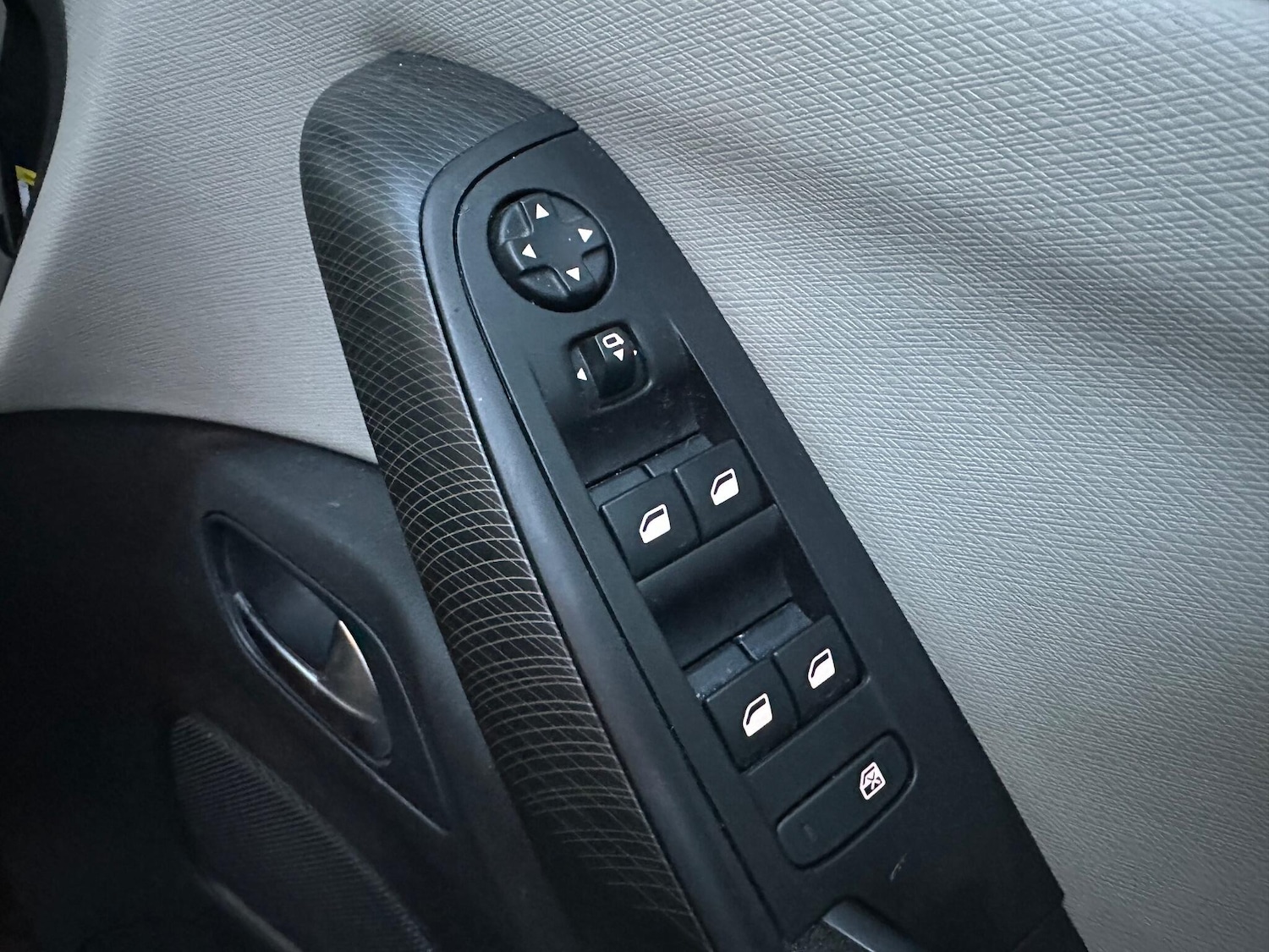 Used Citroen C4 Picasso 2017 for sale - 77232330: Photo 15