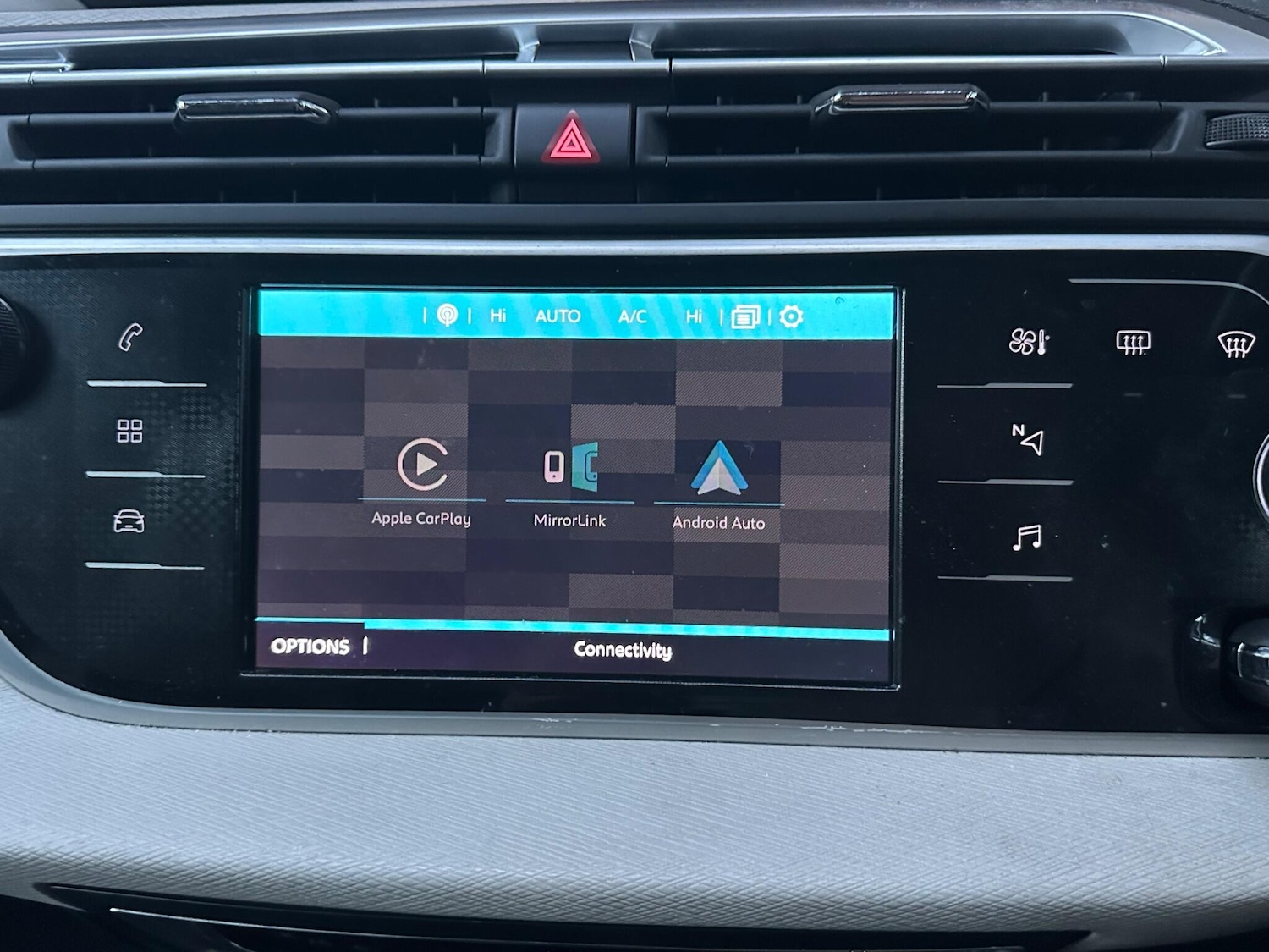 Used Citroen C4 Picasso 2017 for sale - 77232330: Photo 17