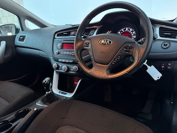 Used Kia Ceed 2016 for sale - 76901628: Photo