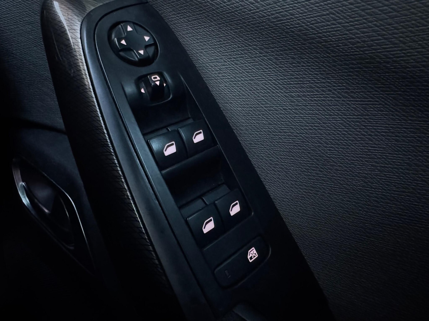 Used Citroen C4 Grand Picasso 2016 for sale - 77099230: Photo 29