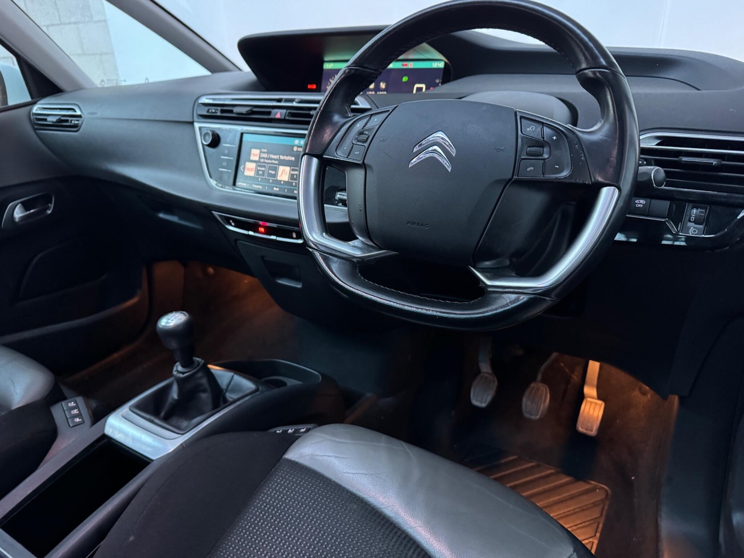 Used Citroen C4 Grand Picasso 2016 for sale - 77099230: Photo 4