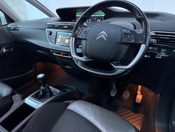 Used Citroen C4 Grand Picasso 2016 for sale - 77099230: Photo