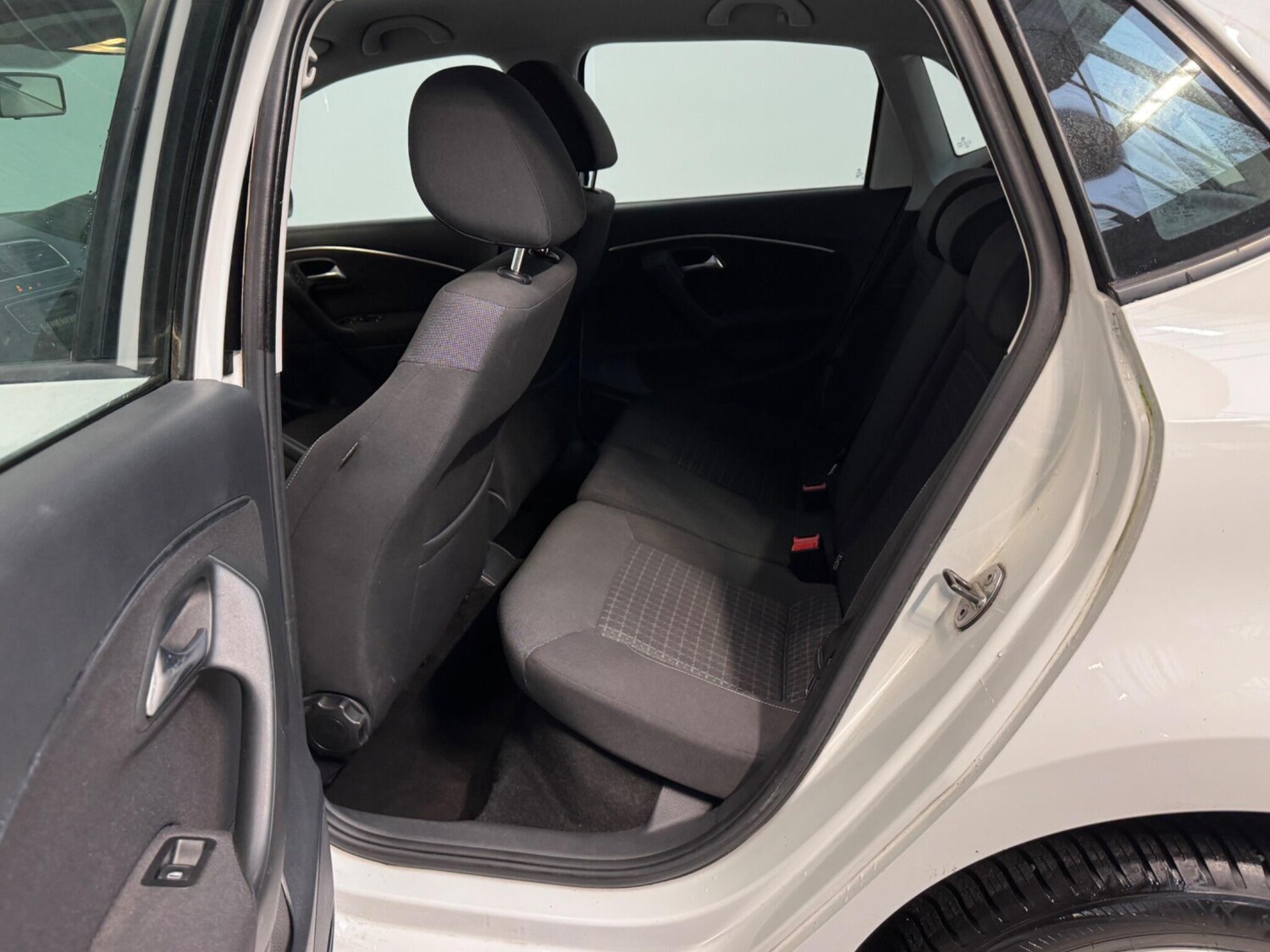 Used Volkswagen Polo 2014 for sale - 77614590: Photo 11