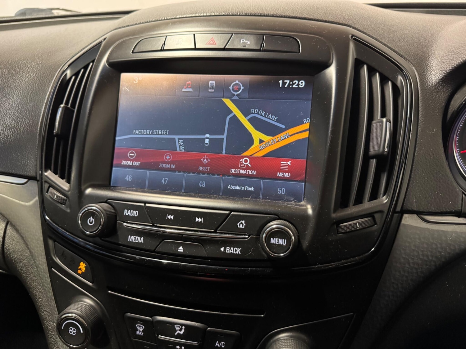 Used Vauxhall Insignia 2015 for sale - 77158084: Photo 12