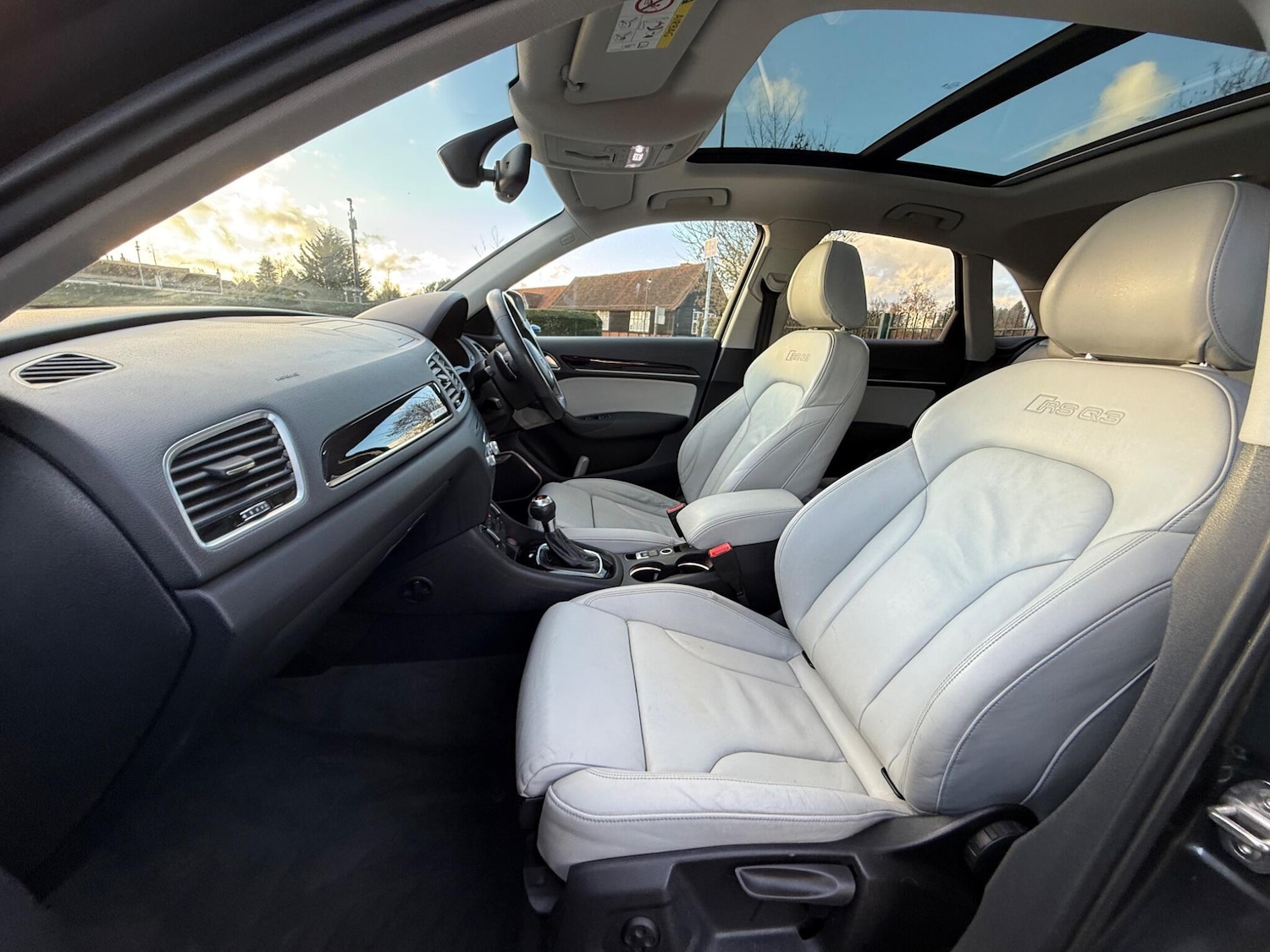 Used Audi RS Q3 2016 for sale - 76685534: Photo 12