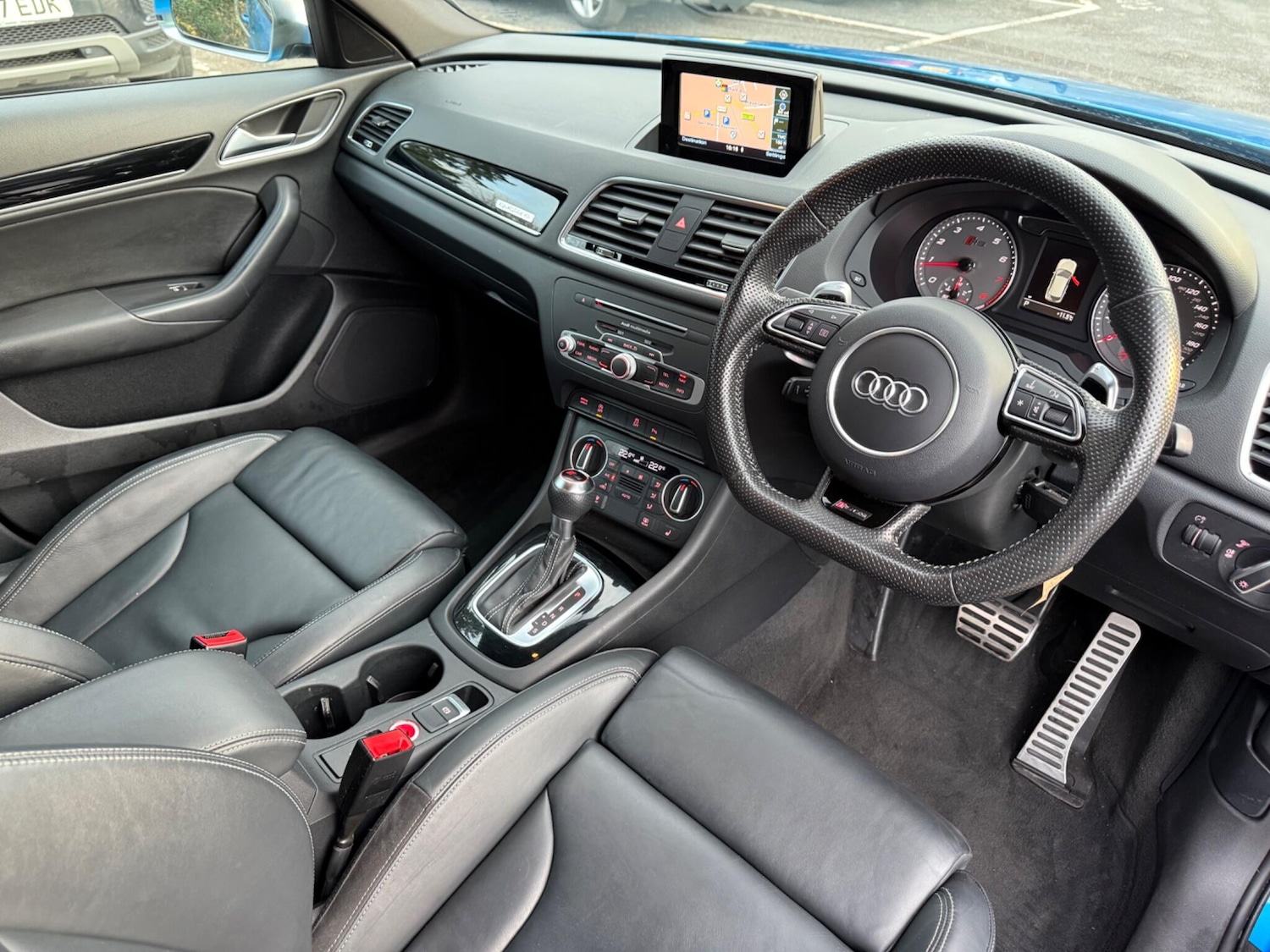 Used Audi RS Q3 2015 for sale - 76650360: Photo 11