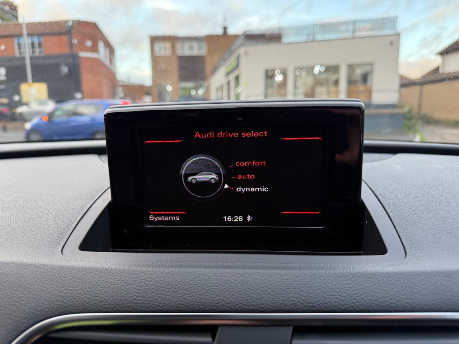 Used Audi RS Q3 2015 for sale - 76650360: Photo 23