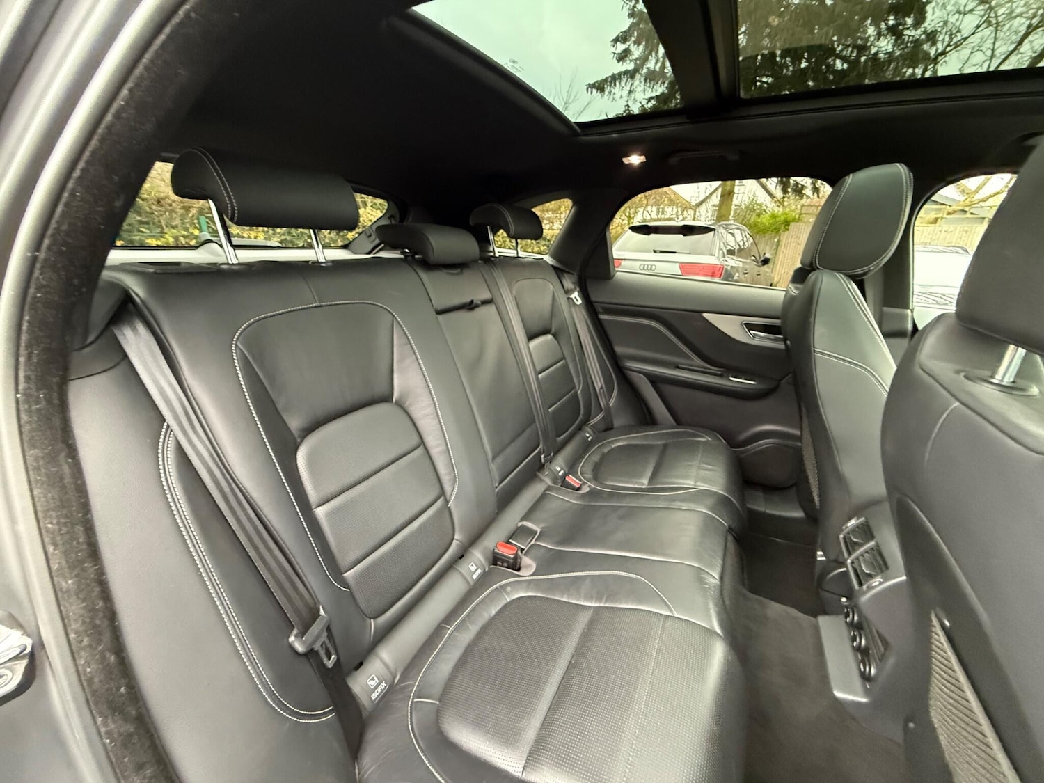 Used Jaguar F-Pace for sale - 77234028: Photo 18