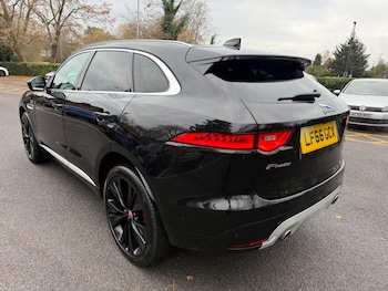 Used Jaguar F-Pace 2016 for sale - 77234028: Photo