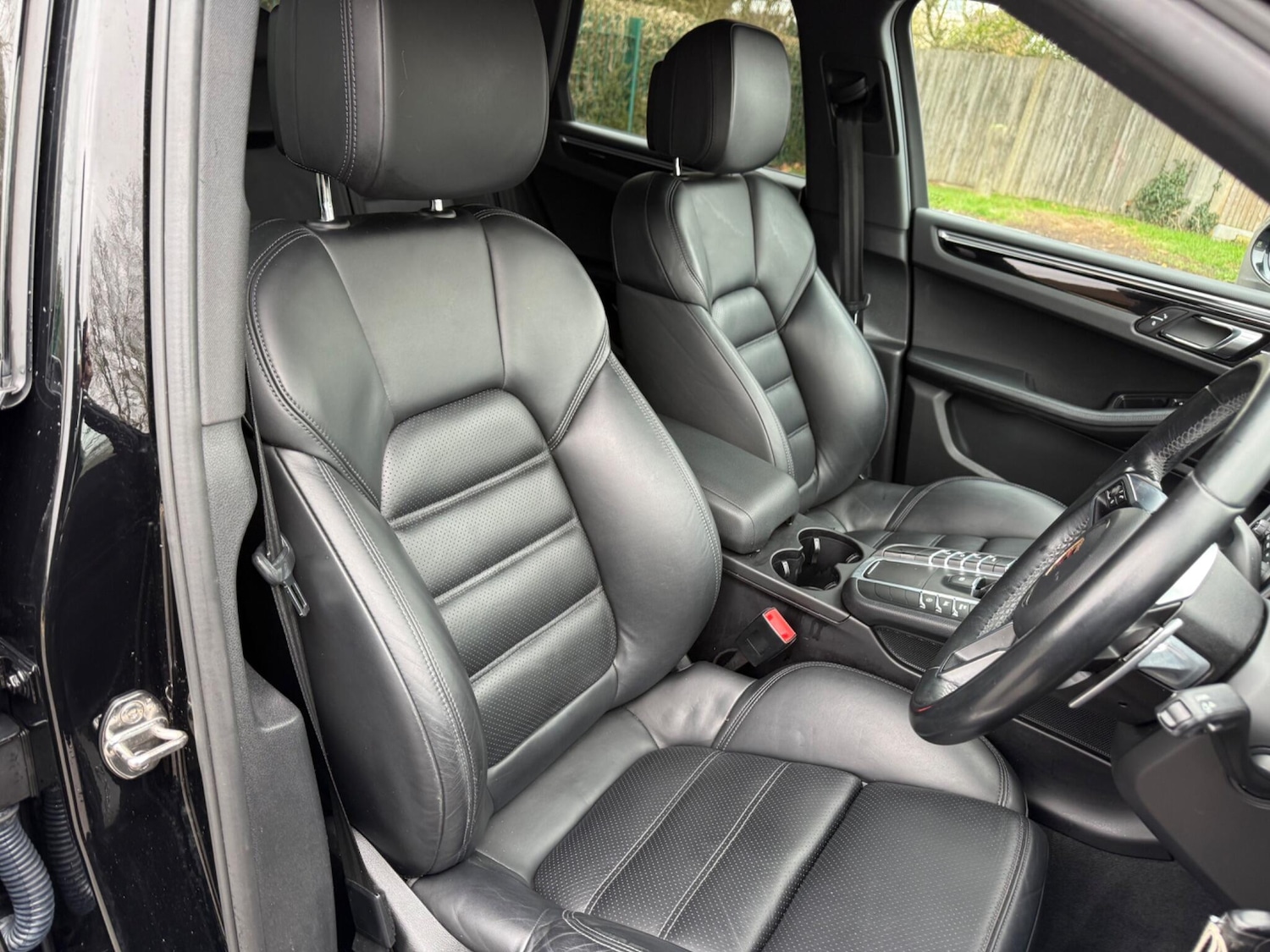 Used Porsche Macan 2017 for sale - 77608018: Photo 10