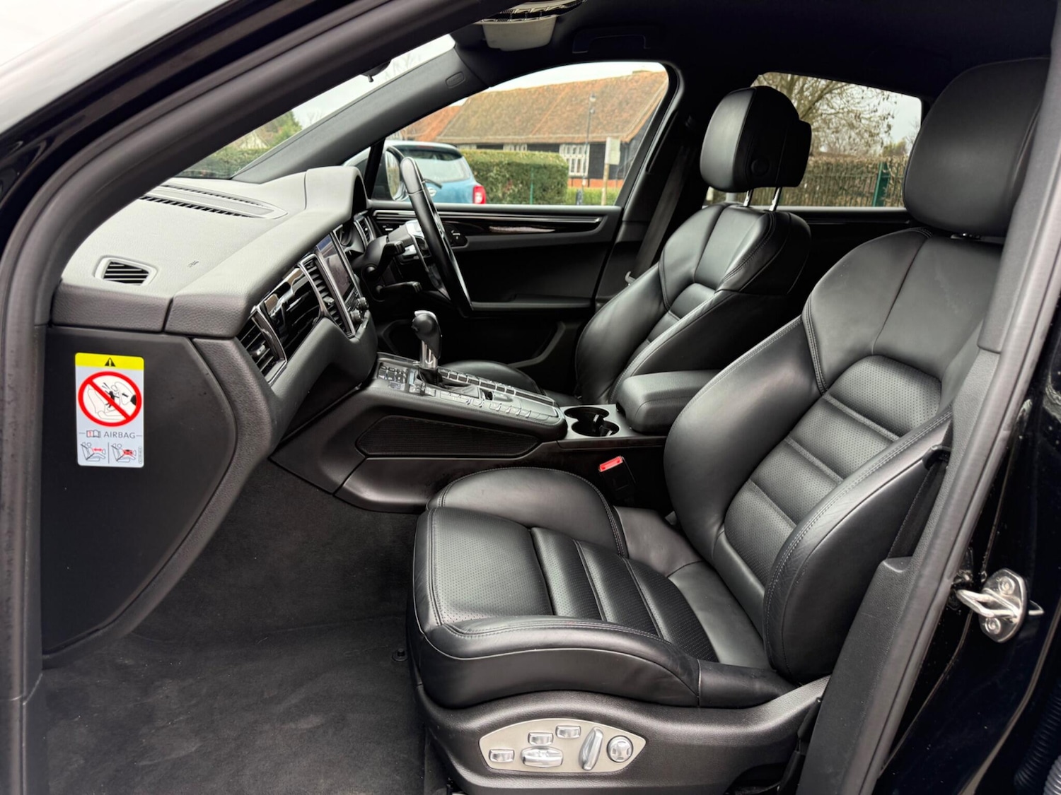 Used Porsche Macan 2017 for sale - 77608018: Photo 12